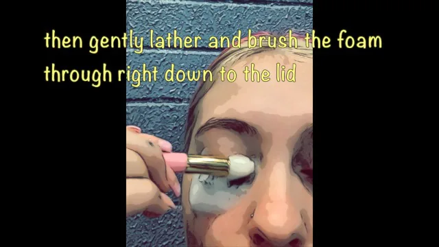 how to clean your lashes 
